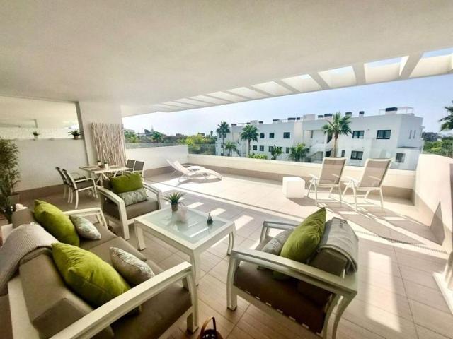 Apartamento en venta en Estepona, Arroyo Vaquero photo 0