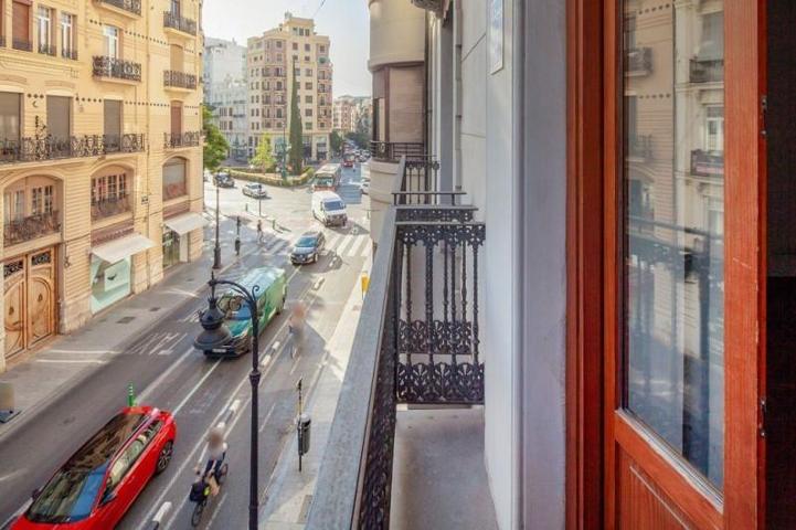 Piso en venta en Valencia, Sant Francesc photo 0