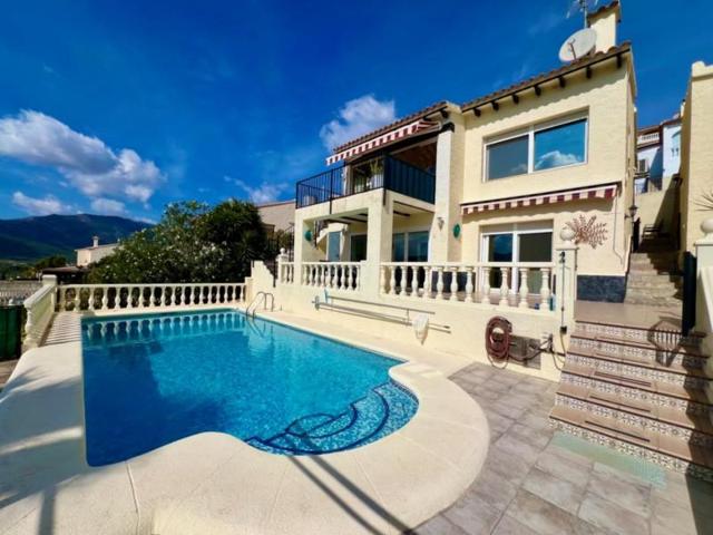 Chalet en venta en Jalon-Xalo photo 0