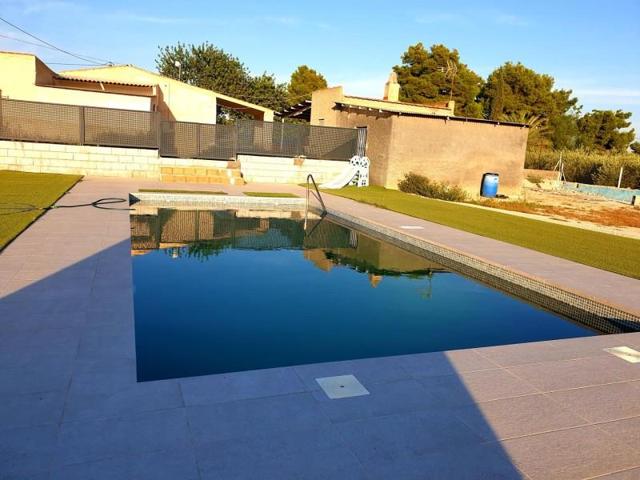 Chalet en venta en Crevillent, CAMPILLOS photo 0