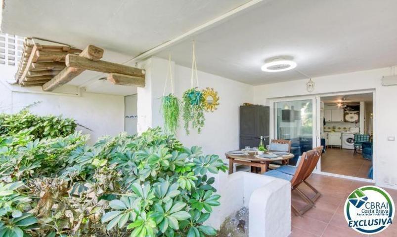 Apartamento en venta en Roses, Santa Margarida photo 0