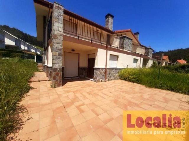 Chalet en venta en Castro Urdiales photo 0