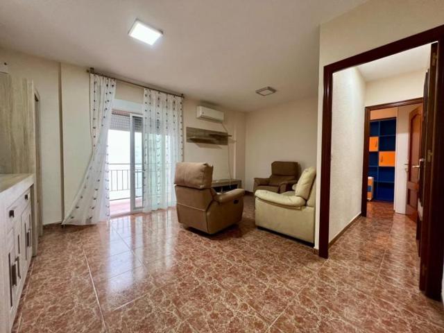 Piso en alquiler en Córdoba, Av. Barcelona - Viñuela - Rescatado photo 0