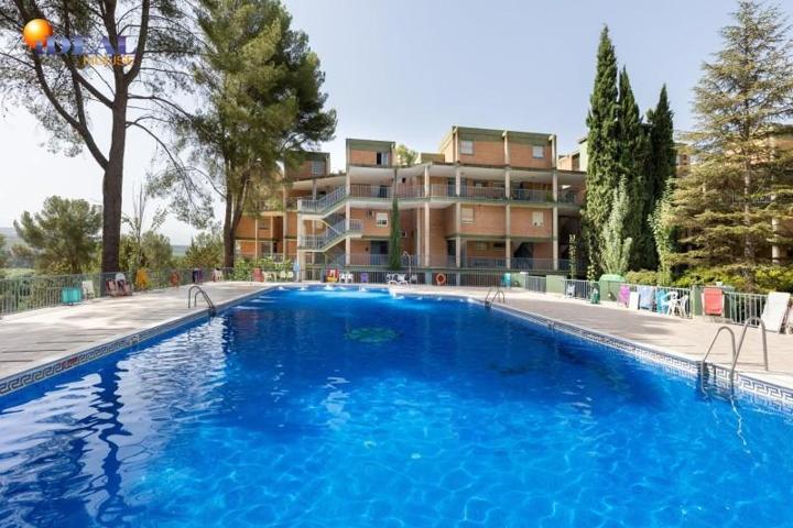 Piso en venta en Albolote, Parque del cubillas photo 0