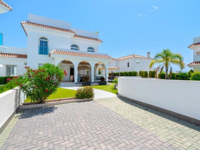 Chalet en venta en Rojales photo 0
