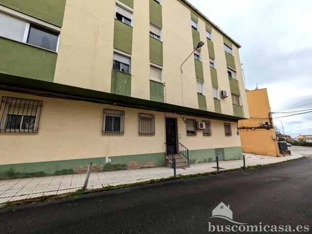 Piso en venta en Linares, Calle Martínez de Úbeda, 23700 photo 0