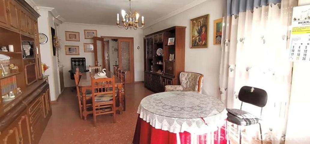 Piso en venta en Linares, Calle la Carolina, 23700 photo 0