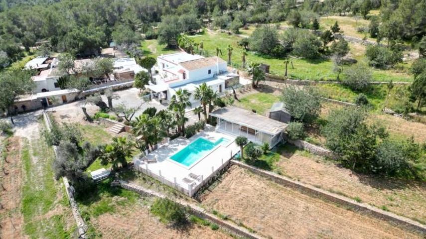 Chalet en alquiler en Santa Eulalia Del Rio, Campo photo 0