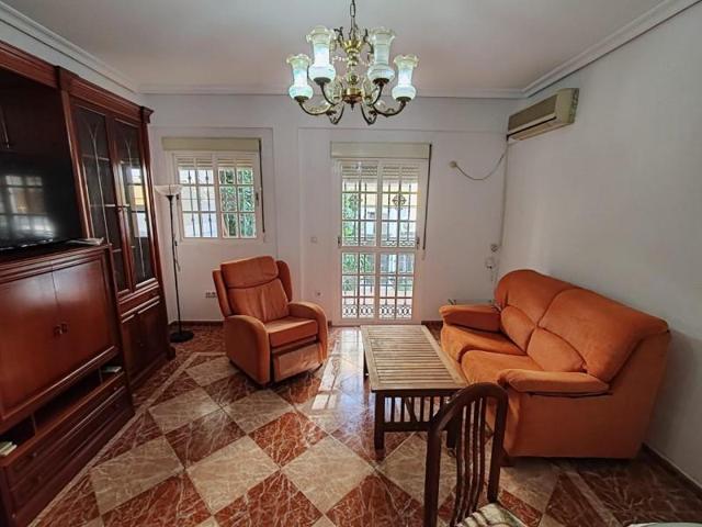 Piso en alquiler en Sevilla, Nervión photo 0