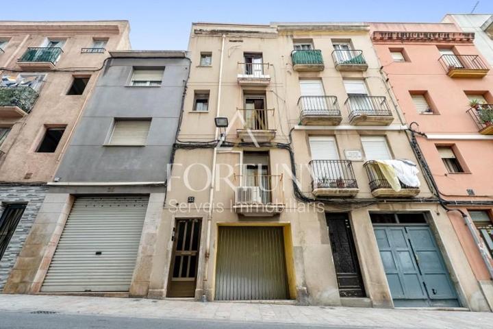 Adosada en venta en Reus, Centre photo 0