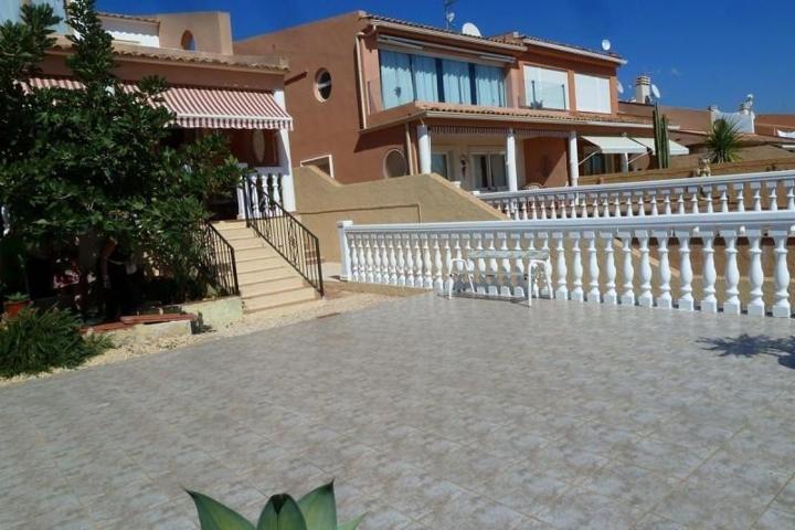 Adosada en venta en Alfaz del Pi, Pueblo photo 0