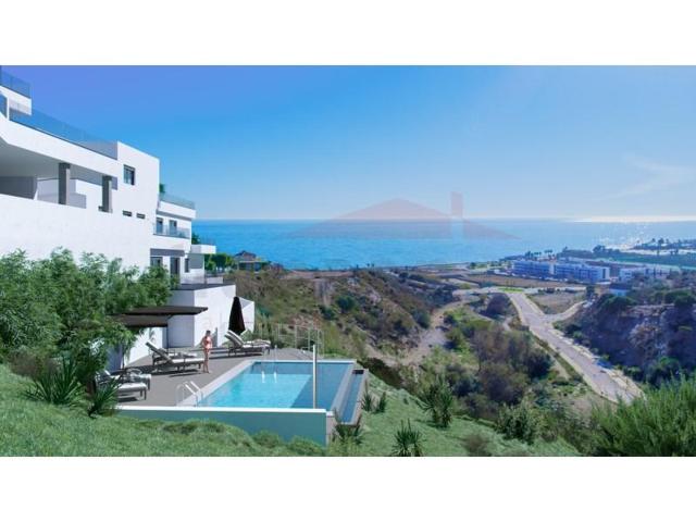 Apartamento en venta en Vélez-Málaga photo 0