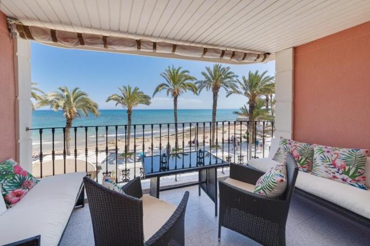 Apartamento en venta en Torrevieja, Playa del cura photo 0