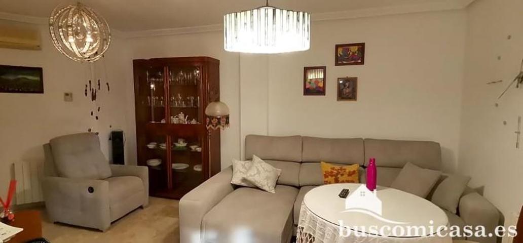 Piso en venta en Linares, Calle Navas de Tolosa, 23700 photo 0