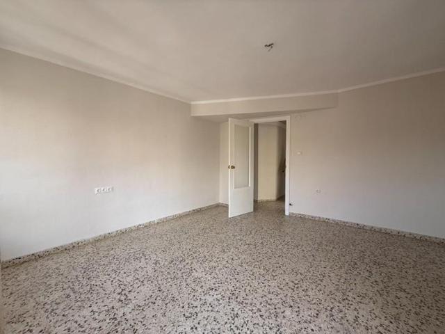Piso en venta en Monovar-Monover, Mercado photo 0