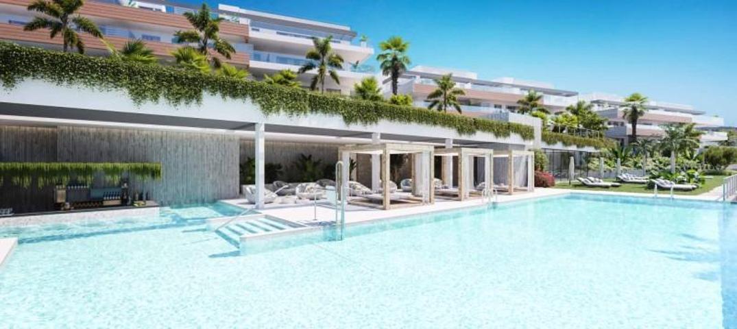 Apartamento en venta en Marbella, Alto de los Monteros photo 0