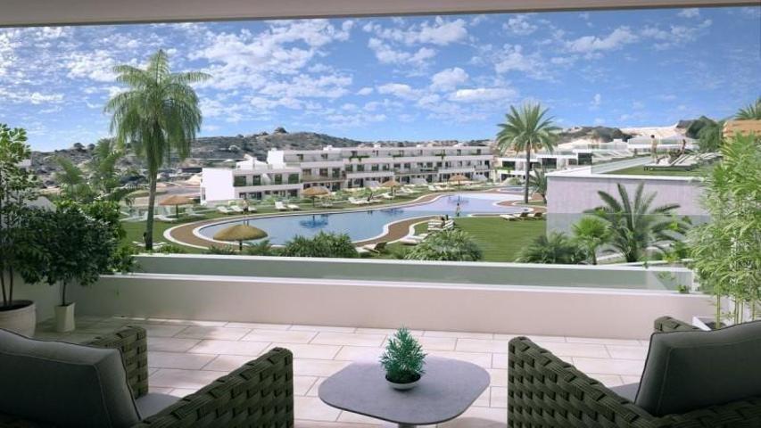 Adosada en venta en Finestrat, Alicante photo 0