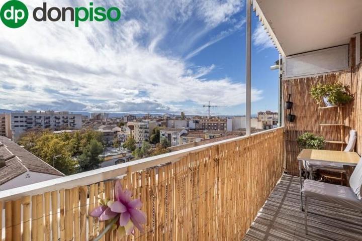 Piso en venta en Granada, Zaidin photo 0