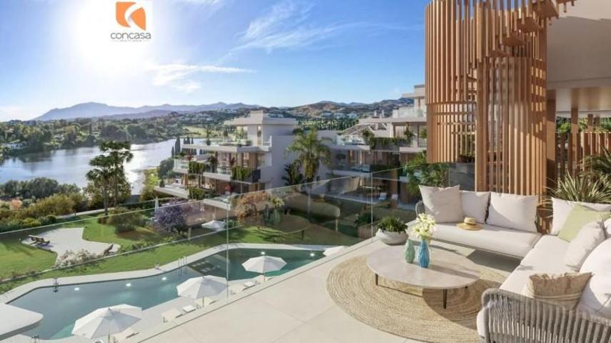 Apartamento en venta en Estepona, El Paraíso photo 0