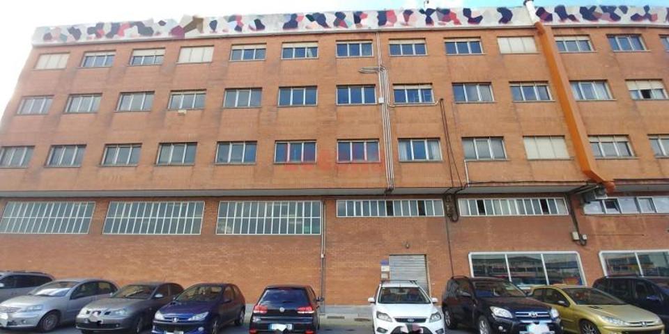 Local comercial en alquiler en Santander, Calle Marcos Ruiloba Palazuelos, 39600 photo 0