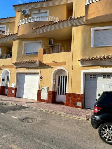 Adosada en venta en Los Alcázares photo 0