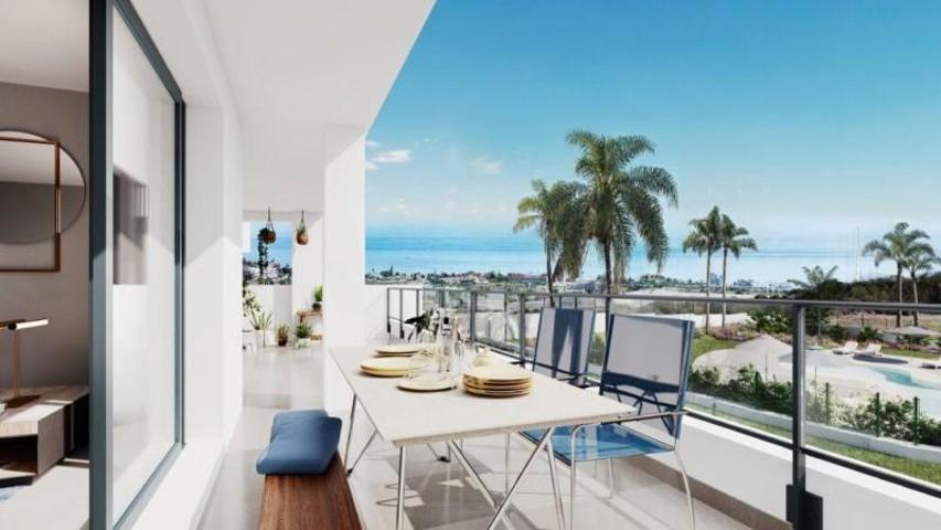 Apartamento en venta en Estepona, Estepona Golf photo 0