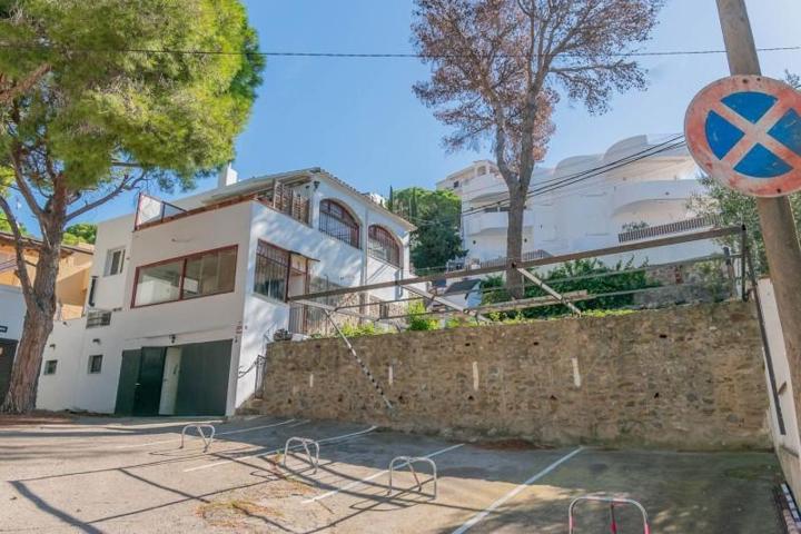 Casa en venta en Roses, PORT Esportiu - Puig Rom - Canyelles photo 0