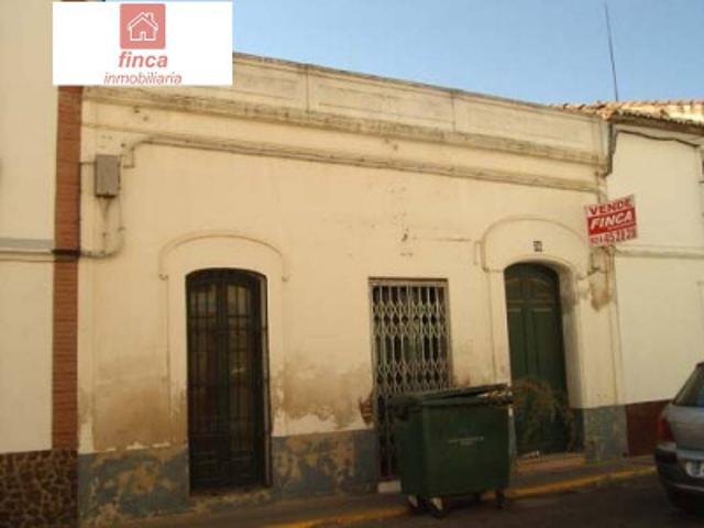 Casa en venta en Montijo, CENTRO photo 0