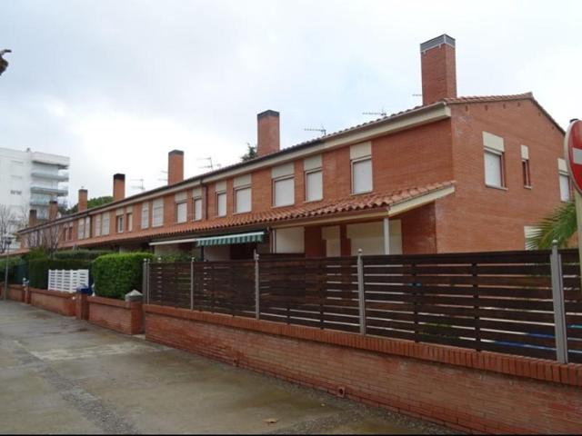 Casa en venta en Castell-Platja d'Aro, Fenals photo 0