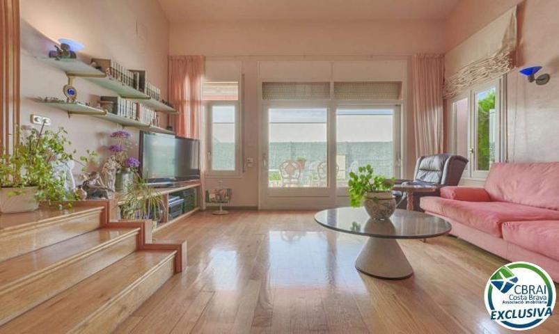 Casa en venta en Roses, Mas Mates photo 0