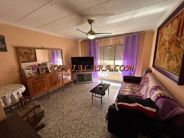Piso en venta en Denia photo 0