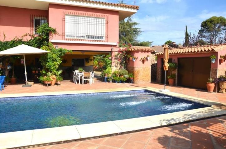 Chalet en venta en Córdoba, Brillante photo 0