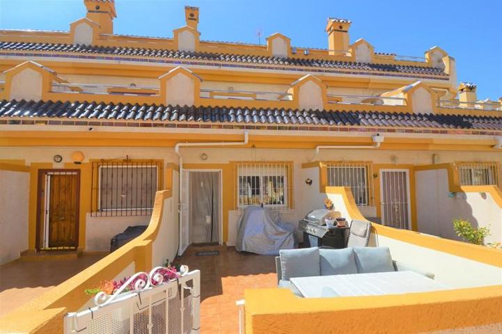 Adosada en venta en Orihuela Costa, Playa Flamenca photo 0