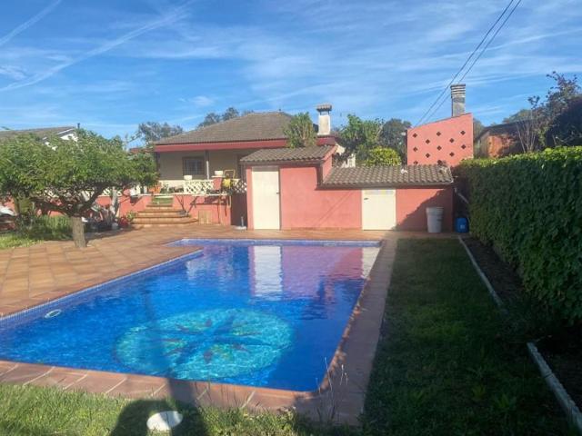 Casa en venta en Tordera photo 0
