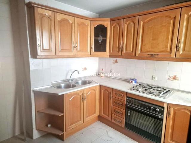 Piso en venta en Martos, Avenida de los Olivares, 23600 photo 0