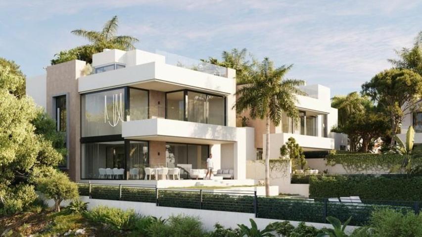 Chalet en venta en Marbella, Marbella Este - Los Pinos photo 0