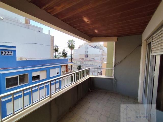 Apartamento en venta en Torrevieja, Centro photo 0