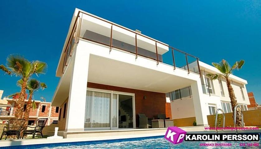 Chalet en venta en Santa Pola, Carrer de xipre, 03130 photo 0