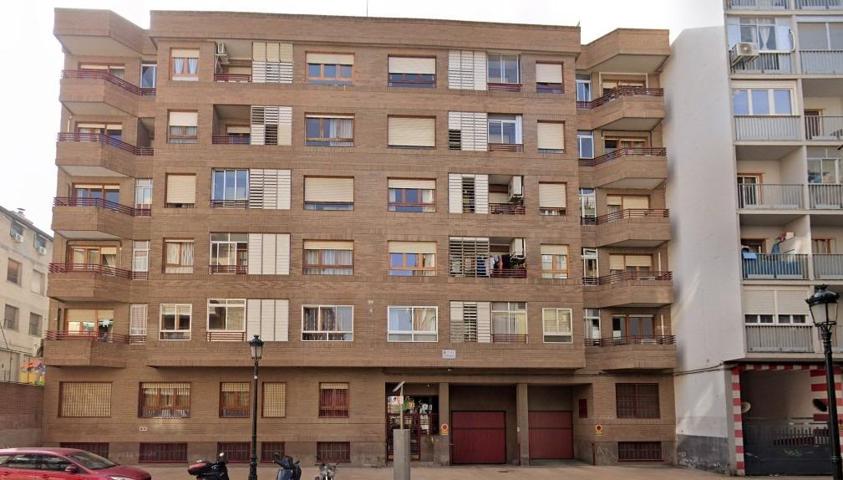 Magnífico piso próximo a Plaza Europa y el Paseo de la Ribera del Ebro photo 0