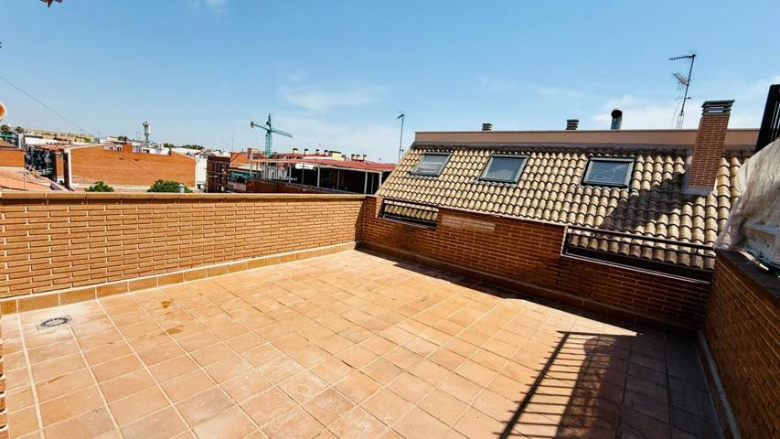 Dúplex En venta en Parla, Parla photo 0