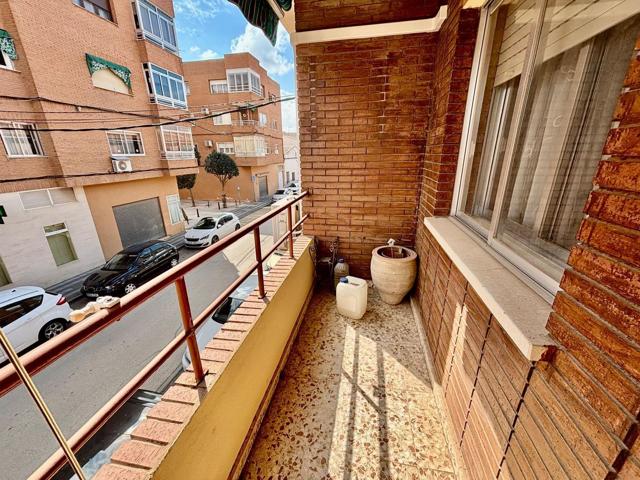 Piso En venta en Calle Mari Monreal, Alcazar De San Juan photo 0