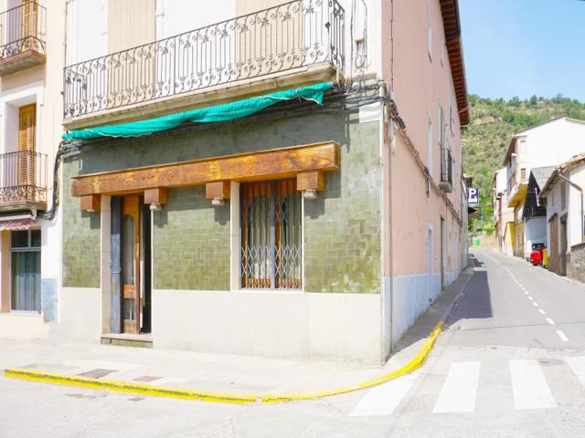 Local En alquiler en Graus photo 0