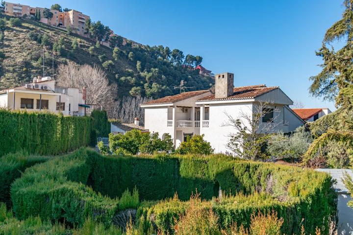 Unifamiliar En venta en Carretera De La Sierra, Granada photo 0