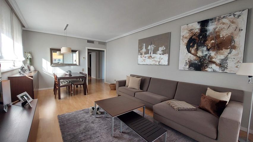 Oportunidad !! Gran Piso en venta en calle Tarragona photo 0