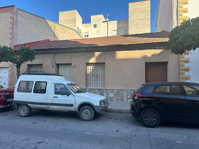 SE VENDE CASA 220 MTS2, PLANTA BAJA PARA REFORMAR EN ALMORADI photo 0