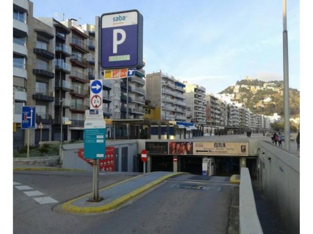 Parking en alquiler en Centre photo 0
