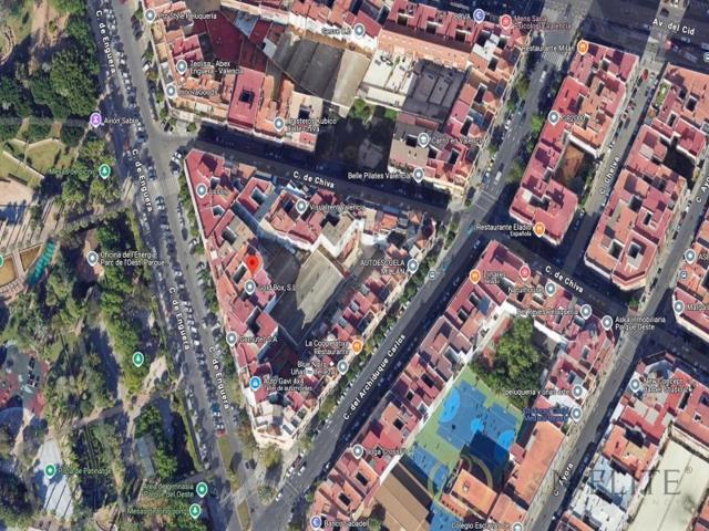 Local En alquiler en Valencia photo 0