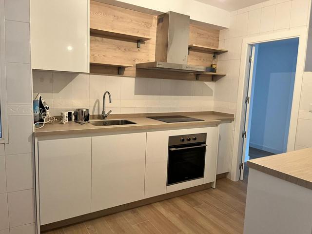 Piso En alquiler en Medina Azahara, Córdoba photo 0