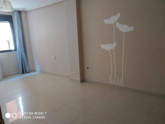 PISO EN VENTA EN LA ZONA DEL INSTITUTO MIGUEL HERNANDEZ photo 0