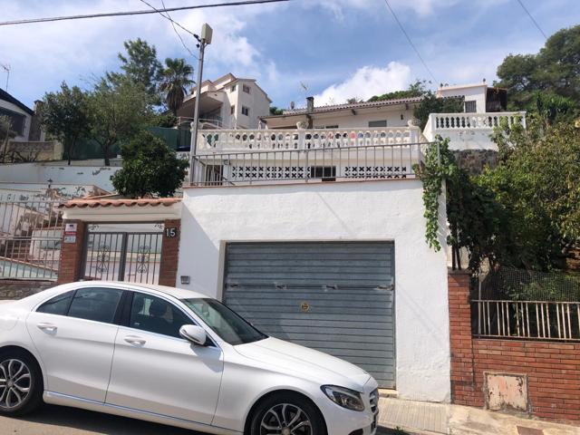 Casa En venta en Cesalpina, Santa Coloma De Cervello photo 0